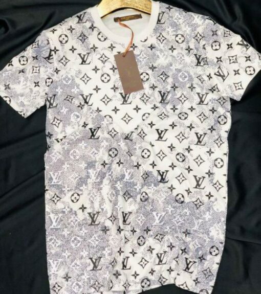 Limited Edition Luxury Brand Unisex T-shirt Hot Gift 2024 PEA0303 Limited Edition Luxury Brand Unisex T-shirt Hot Gift 2024 PEA0303