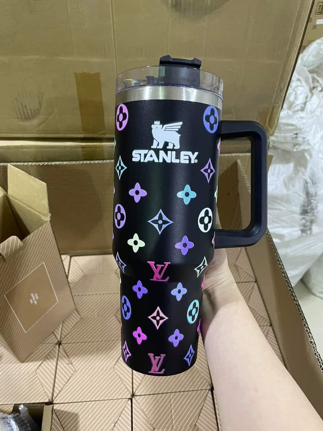 Stanley Tumbler 40OZ – Luxury Tumbler 2024 AZS101005 – Azelle Shop Stanley Tumbler 40OZ – Luxury Tumbler 2024 AZS101005 – Azelle Shop