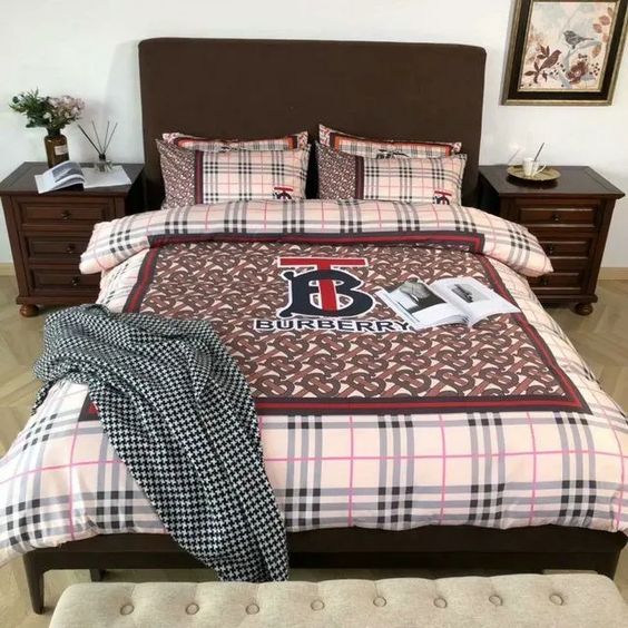 Best Selling Luxury Brand Luxury Brand Premium Bedding Set Home Decor – BD00573