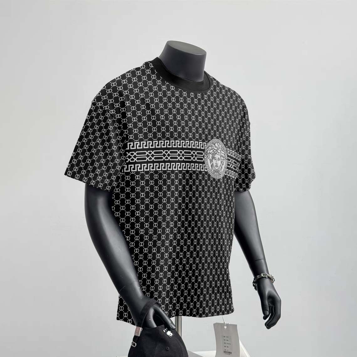 Limited Premium T-Shirt – TDA003142