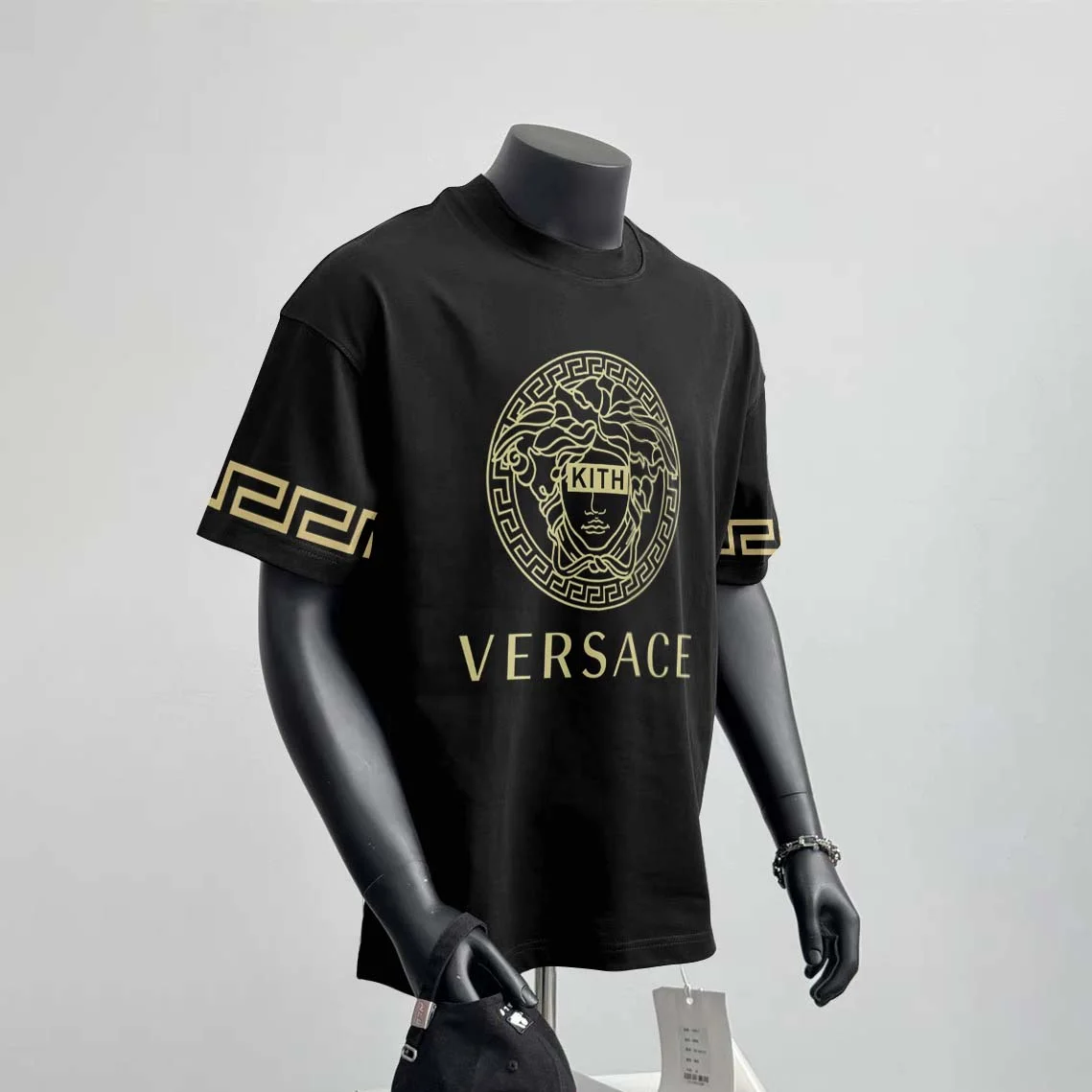 Limited Premium T-Shirt – TDA003148