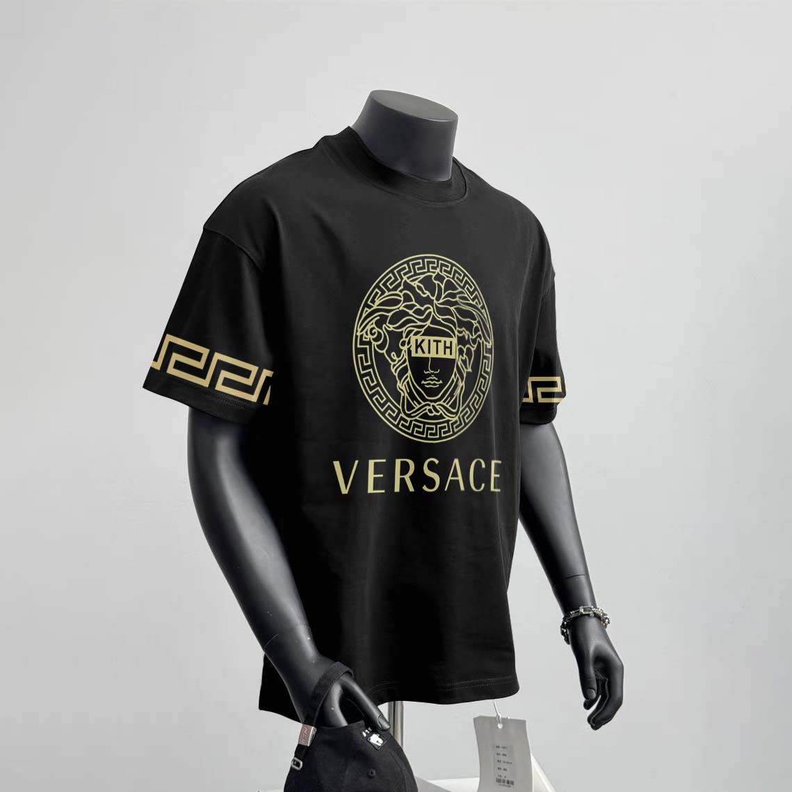 Limited Premium T-Shirt – TDA003161