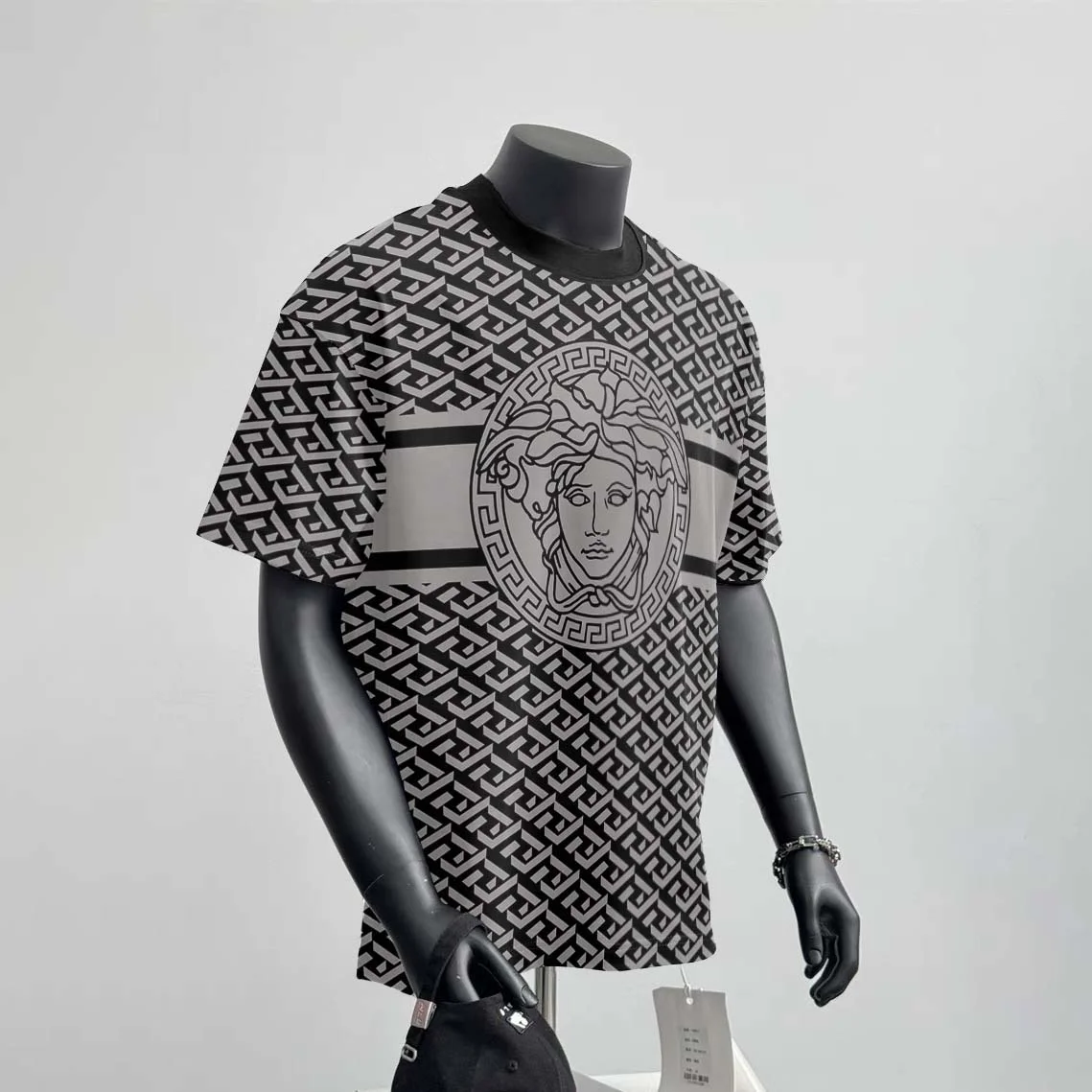 Limited Premium T-Shirt – TDA003163