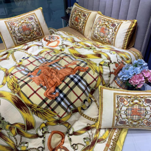 Luxury Burberry Bedding Set 10
