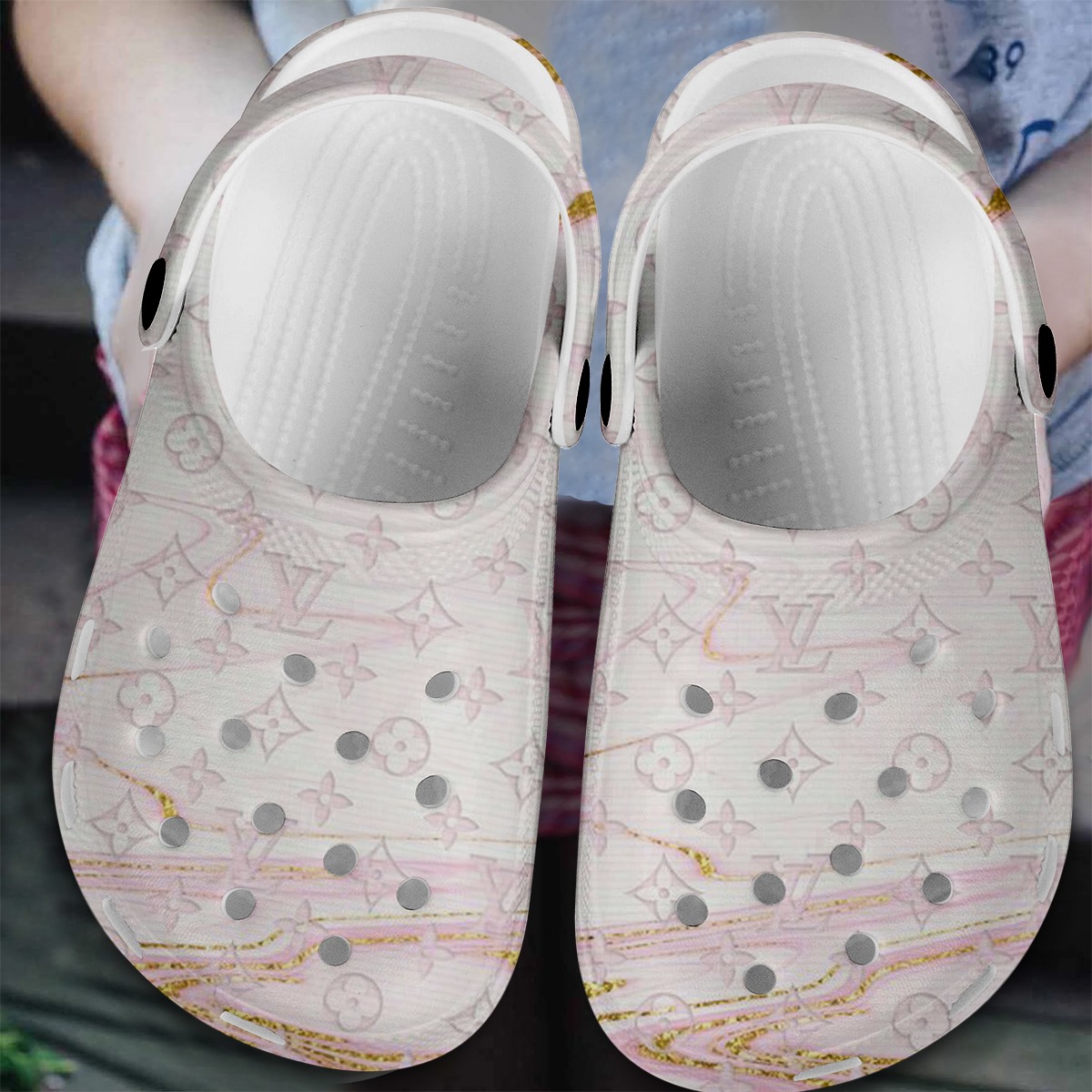 New Release – Premium Crocs Limited Edition – TU24050712