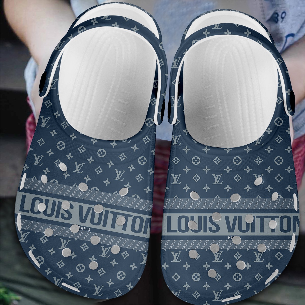 New Release – Premium Crocs Limited Edition – TU24050739