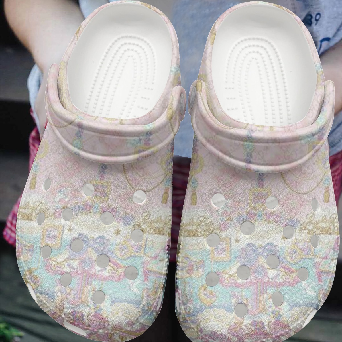 New Release – Premium Crocs Limited Edition – TU24051045