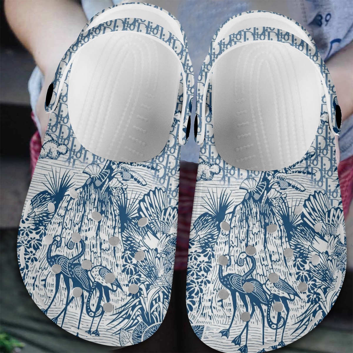 New Release – Premium Crocs Limited Edition – TU24062421