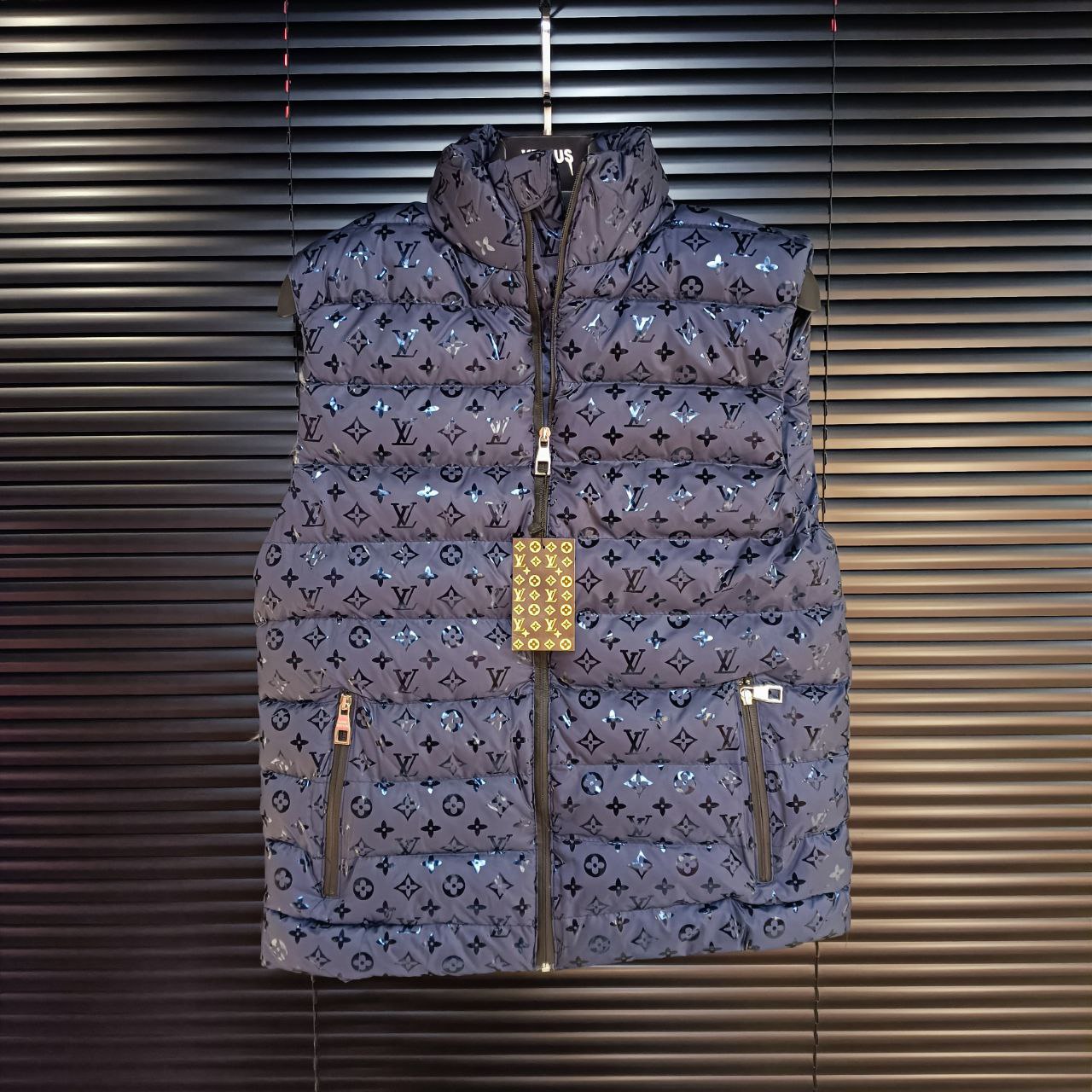 New Release – Luxury Jacket –  Sleeveless Puffer Jacket Winter – BN1210SPJ21