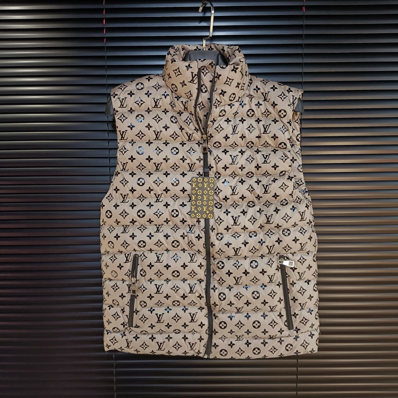 New Release – Luxury Jacket –  Sleeveless Puffer Jacket Winter – BN1210SPJ23