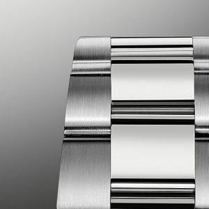 model feature background steel portrait d182f799 8521 44a0 a606 5a6d82349c5b 0370252eb6 lz63zlrifv