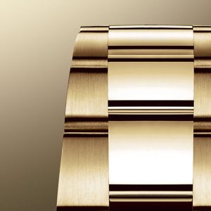model feature background yellow gold portrait 55bd13b0 9089 40f5 91ce b6dd66b15b6c 252e5699a7 ftsrnetygp