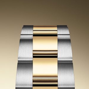 model popin background yellow gold portrait 4c0c84cb 702c 42ff 9fc4 56f0cb0851ad cc1303bfd9 liw936z8w2